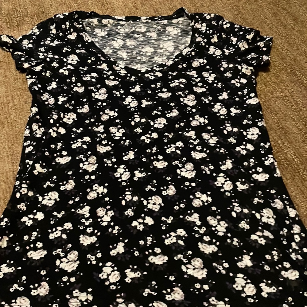 PINK Floral v-neck tee.